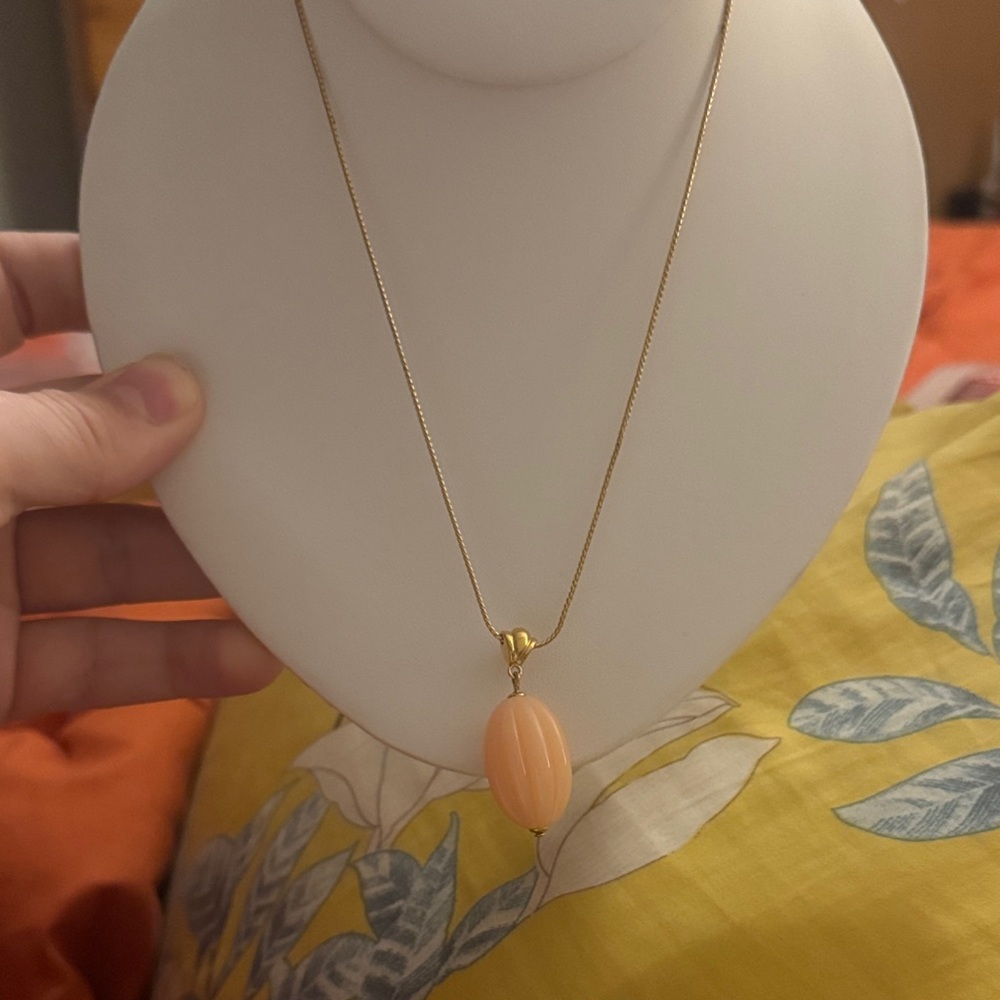 Crown Trifari Vintage Peach Oval Pendant Necklace with Scored Lucite Stone